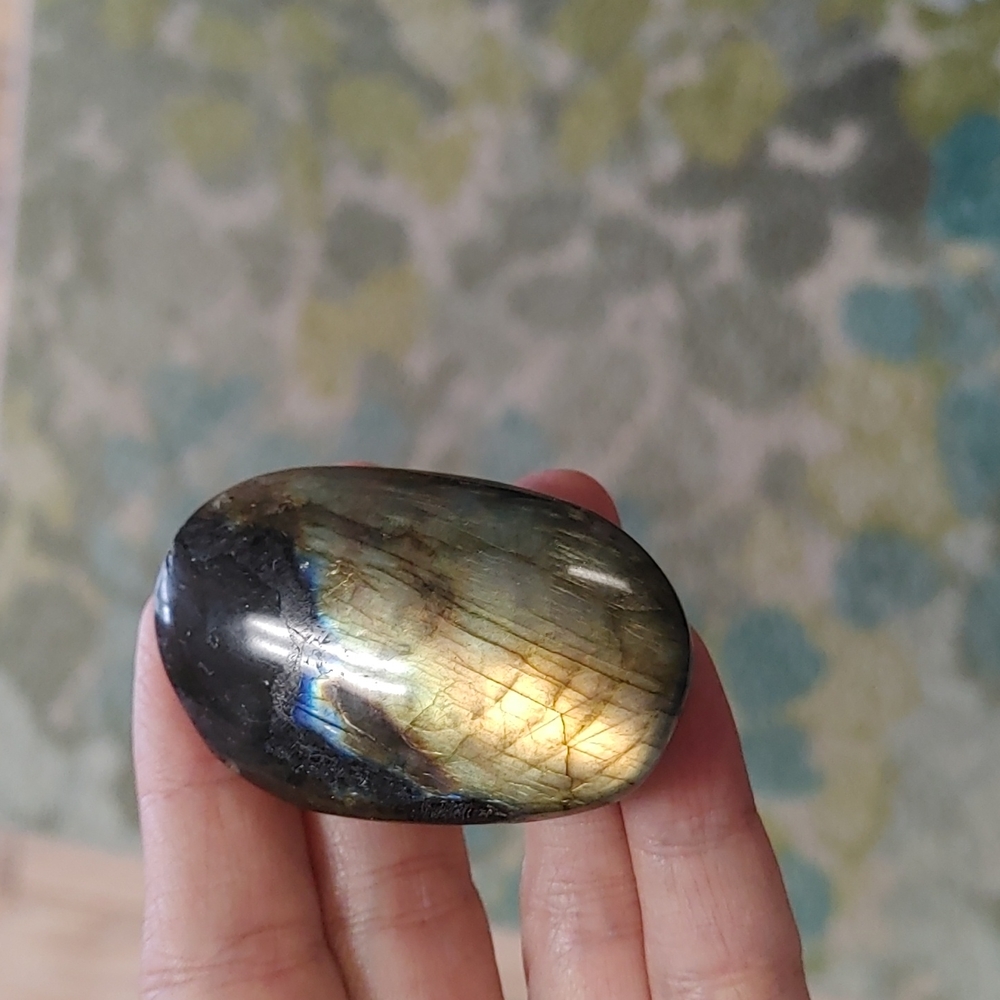 Labradorite Palm Crystal Stone  (1.8 oz)